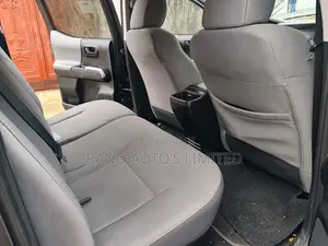 Toyota Tacoma 4dr Double Cab 2016 Gray