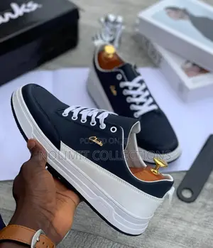 Clarks Classic Sneakers