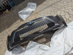 Complete Front Bumper Toyota Corolla 2020 LE