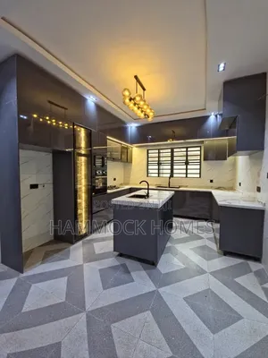 5bdrm Duplex in Okebadan Estate, Akobo for sale