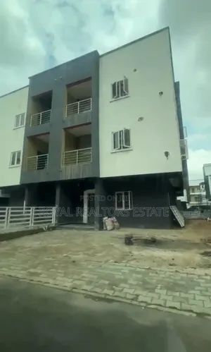 5bdrm Townhouse/Terrace in Katampe Extension for sale