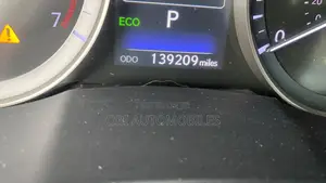 Lexus ES 2018 Gold