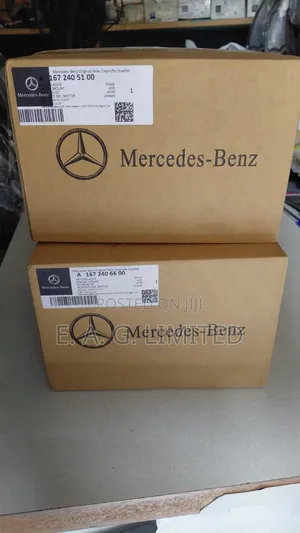 AGenuine Mercedes-Benz Engine Mount Set (OEM) A