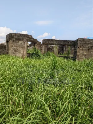 3bdrm Bungalow in Fawole Estate, Igbogbo for sale