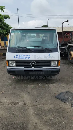 Mercedes-Benz T1/TN 2003 White