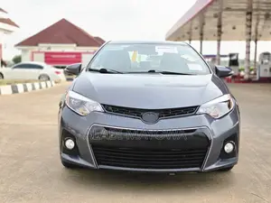 Toyota Corolla S Premium 4dr Sedan (1.8L 4cyl CVT) 2014 Gray