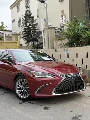 Lexus ES 350 FWD 2019 Red