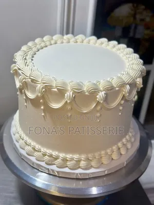 8inches Buttercream Cake