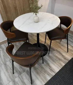 Modern Round Dining Set – Luxury Style for Compact Living