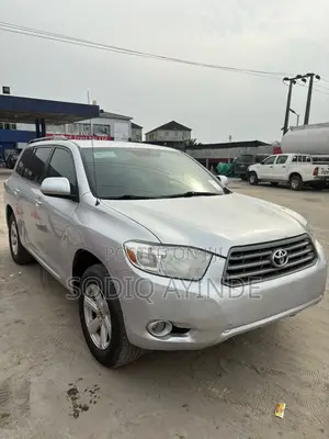 Toyota Highlander 2010 Silver