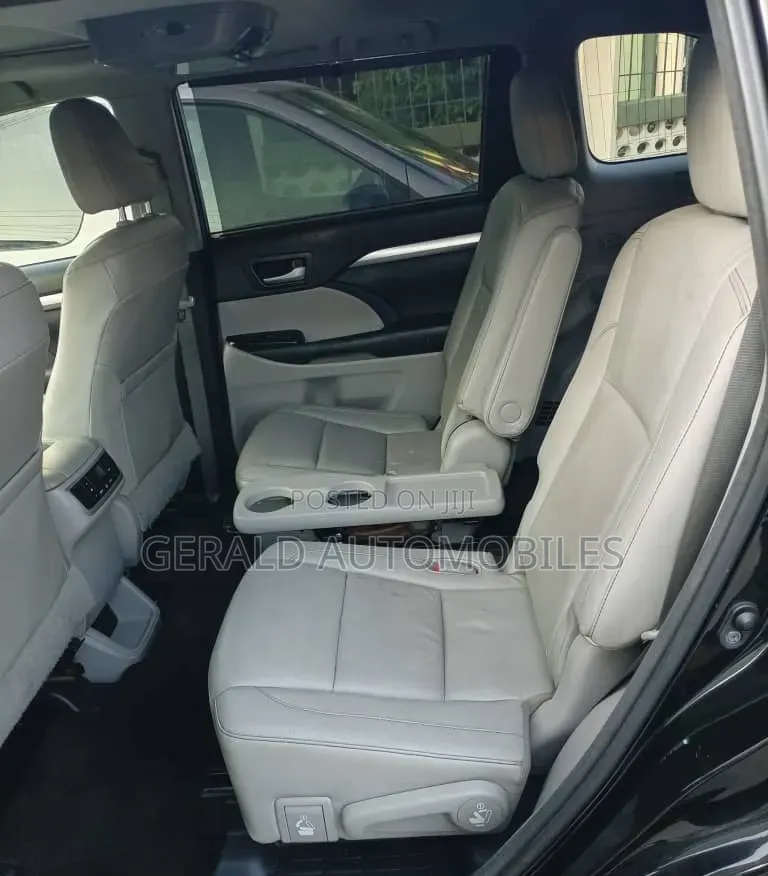 Toyota Highlander 2015 Black