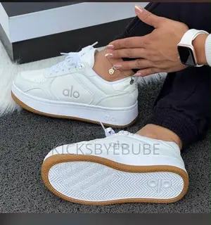 Alo Sneakers