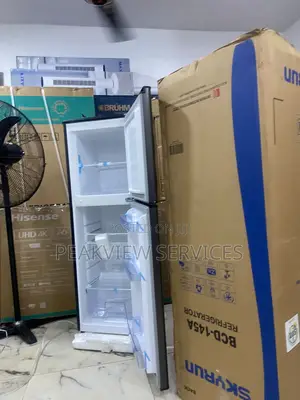 Skyrun BCD-145A Double Door Refrigerator With LED Light 145L