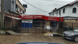 Furnished 4bdrm Bungalow in Ogunlana for sale