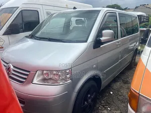 Volkswagen Transporter 2012 Grey
