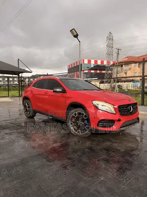 Mercedes-Benz GLA 250 2018 Red