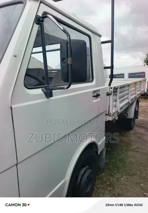 Volkswagen LT 2000 White