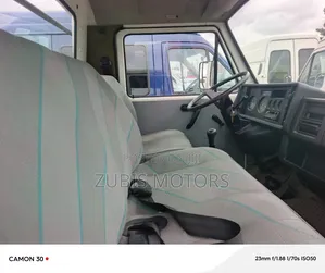 Volkswagen LT 2000 White