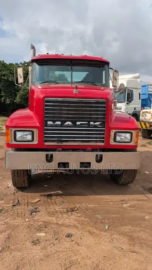 Mack Trailer Head