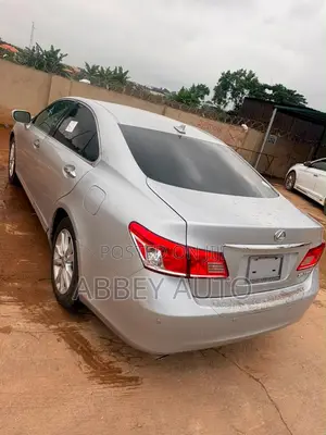 Lexus ES 350 2011 Silver