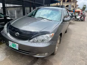 Toyota Camry 2004 Gray