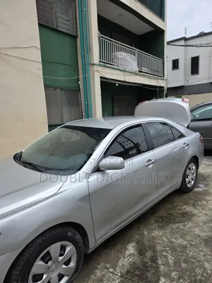 Toyota Camry LE 4dr Sedan (2.4L 4cyl 5A) 2009 Silver