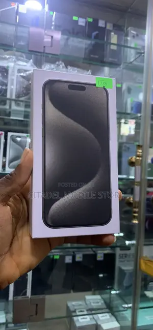 New Apple iPhone 15 Pro Max 1 TB Black