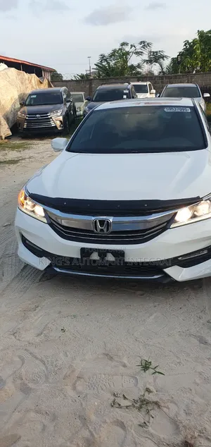 Honda Accord 2016 White