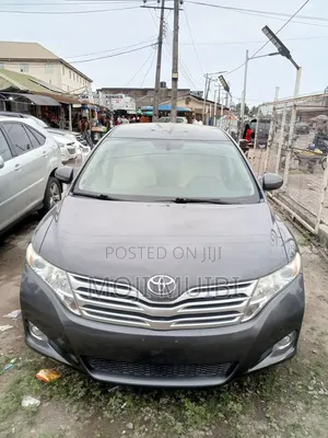 Toyota Venza 2010 Gray