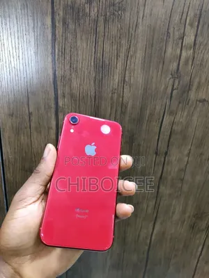 Apple iPhone XR 64 GB Red