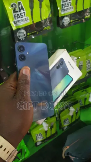 Samsung Galaxy A06 64 GB Black