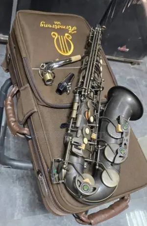 Armstrong Saxophone