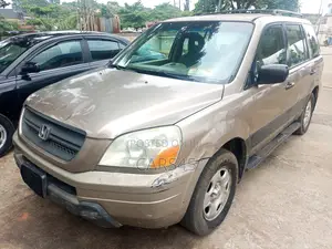 Honda Pilot 2004 Gold