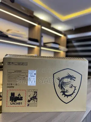 New Laptop MSI Vector 16 HX AI A2XWIG 16GB AMD Ryzen 9 SSD 1T