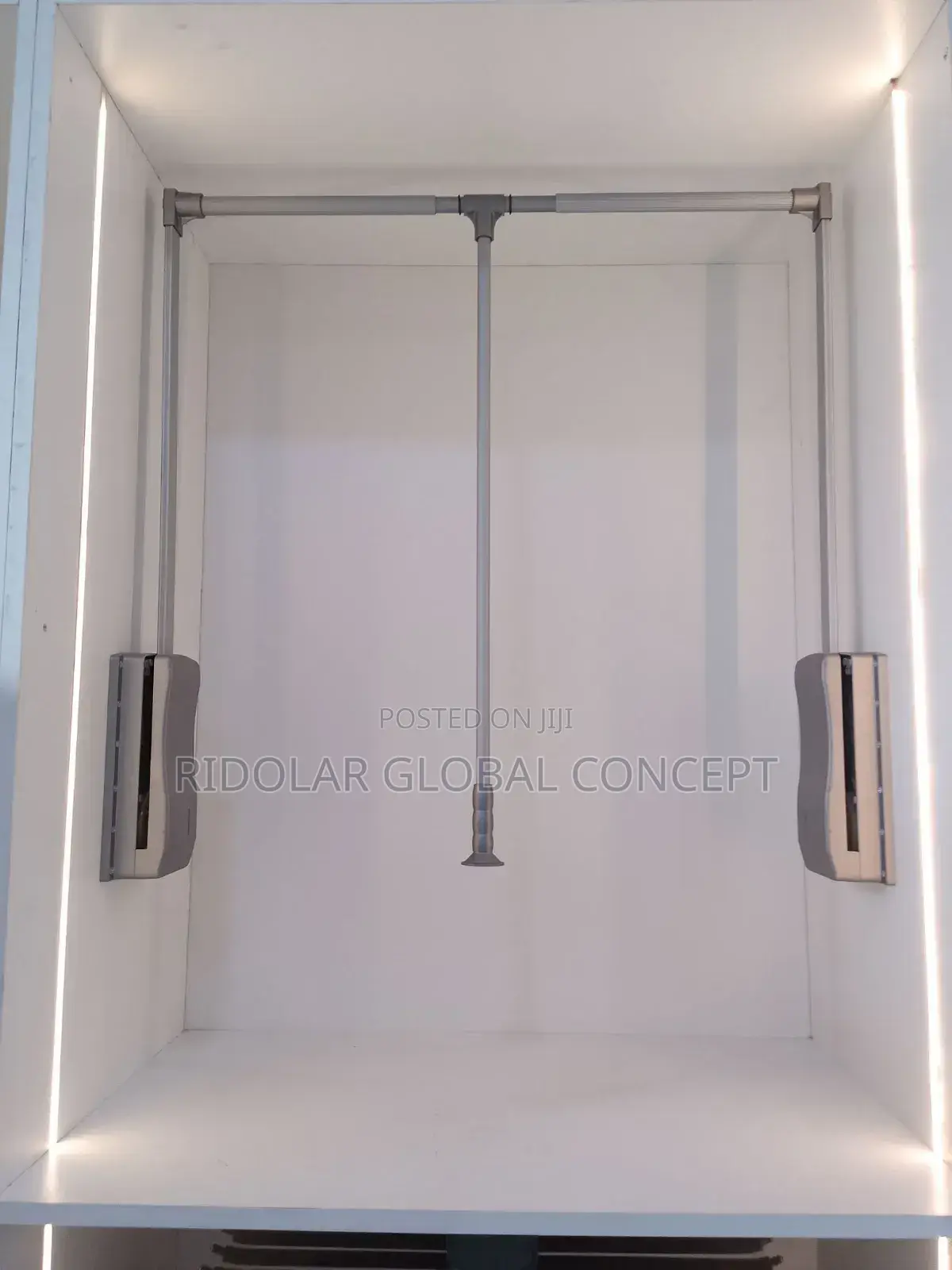 Built-in Pull Down Closet Wardrobe Hanger