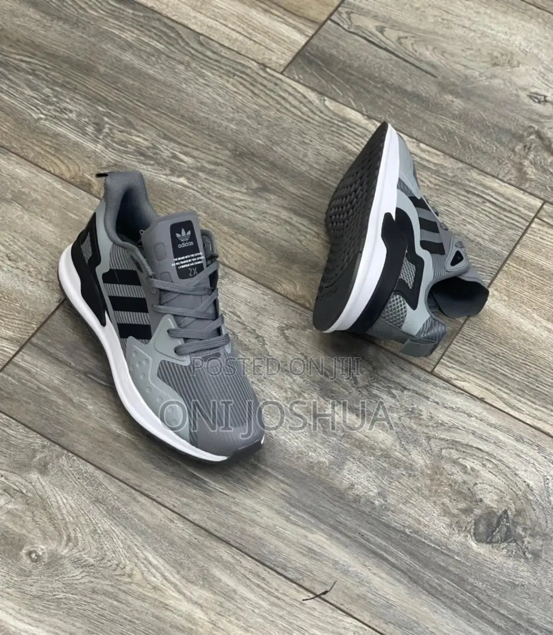 Adidas Sneakers