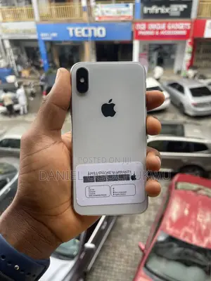 Apple iPhone X 256 GB White