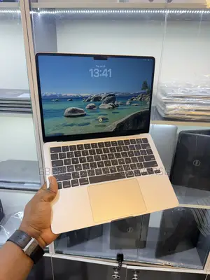Laptop Apple MacBook Air 2024 M3 8GB Apple M3 SSD 256GB