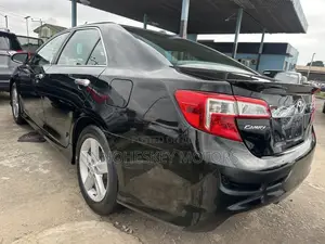 Toyota Camry SE 4dr Sedan (2.5L 4cyl 6A) 2013 Black