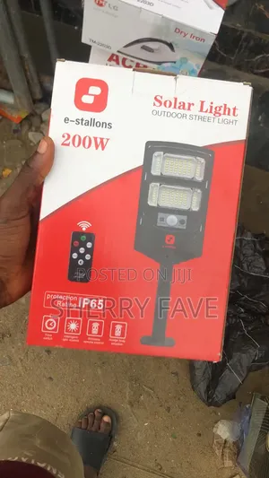 E-Stallons 200W Solar Street Light With Remote – IP65 Waterproof