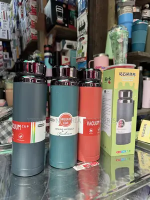 Vacuum Water Flask 1,000ml Retains Hot Cold for 24hours