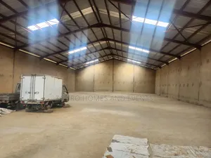 1000m2 Warehouse on Lagos Ibadan Expressway Near Toll Gate for Lease