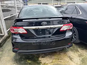 Toyota Corolla S 4dr Sedan (1.8L 4cyl 4A) 2013 Black
