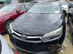 Toyota Camry XLE 4dr Sedan (2.5L 4cyl 6A) 2016 Black