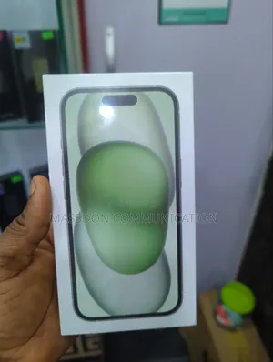New Apple iPhone 15 256 GB Green