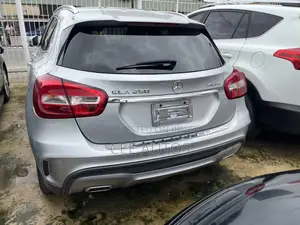 Mercedes-Benz GLA 250 2015 Silver