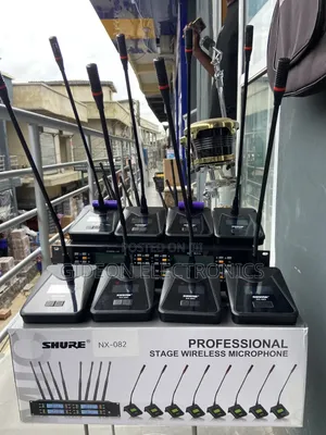 Shure 8 in 1 Conference Wireless Microphone