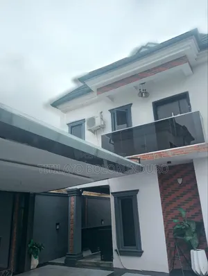 Furnished 4bdrm Duplex in Castle Estate, Alimosho for sale