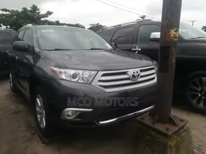 Toyota Highlander Limited 2012 Gray