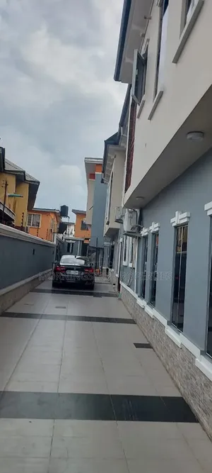 Furnished 2bdrm Apartment in Bode Thomas for rent